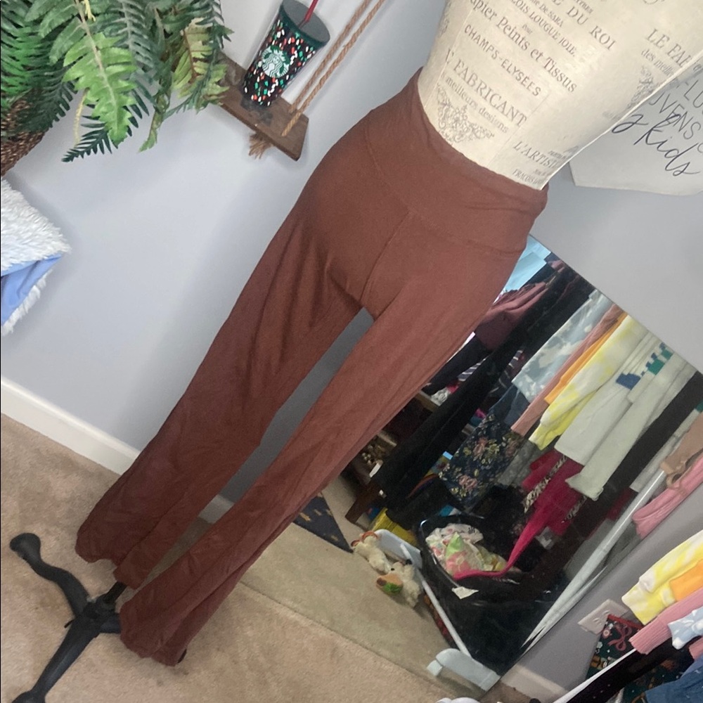 PACsun Medium Brown High-Waisted Flare Leggings - Picture 2 of 5